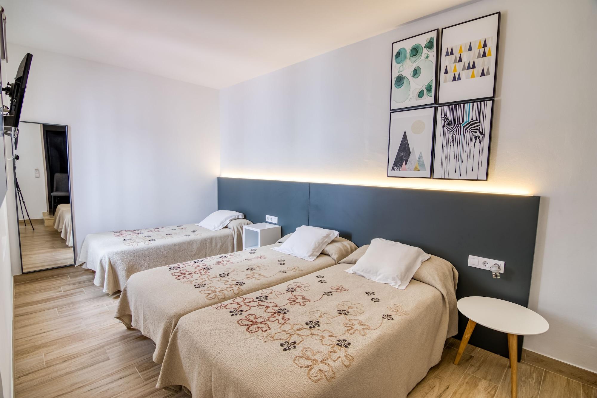 Hostal La Isla Mahon  Luaran gambar