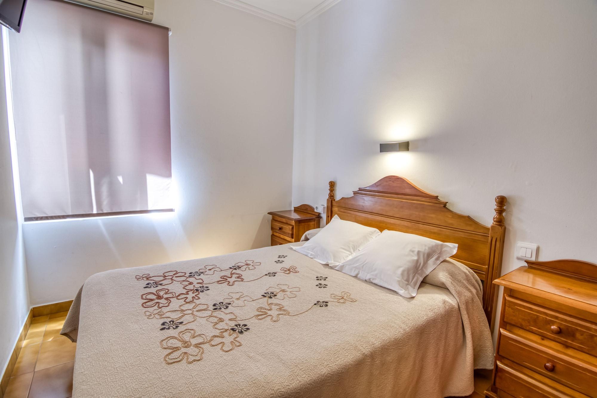 Hostal La Isla Mahon  Luaran gambar