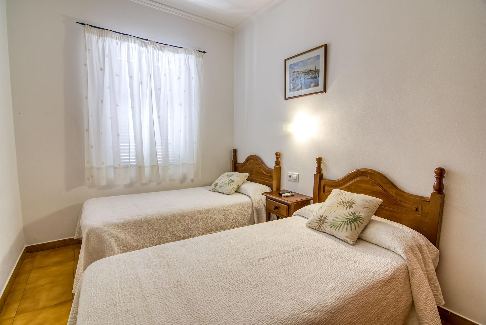 Hostal La Isla Mahon  Luaran gambar
