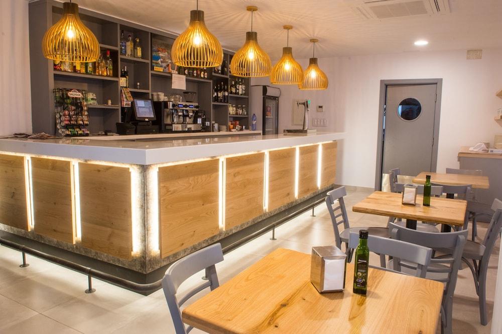 Hostal La Isla Mahon  Luaran gambar