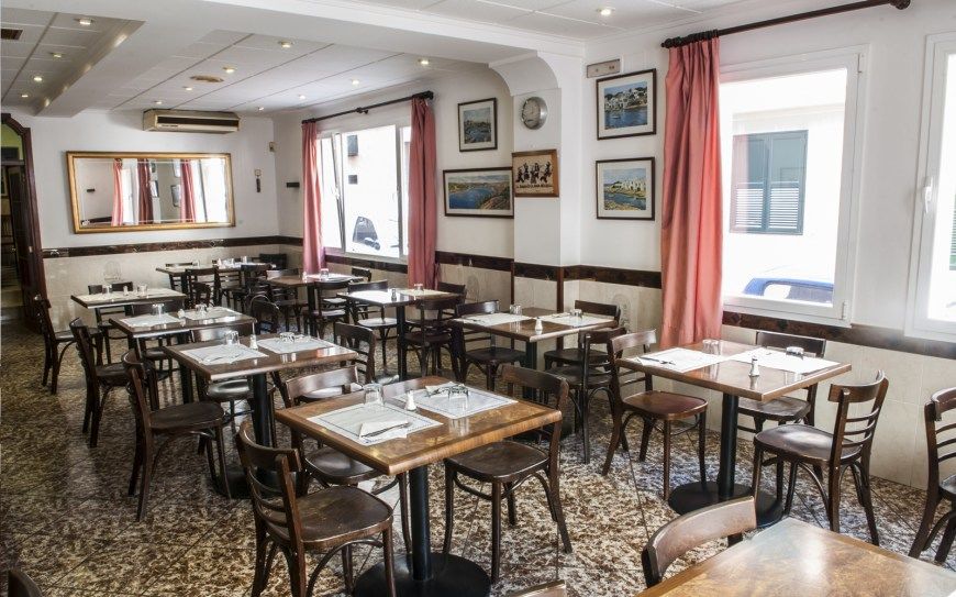 Hostal La Isla Mahon  Luaran gambar