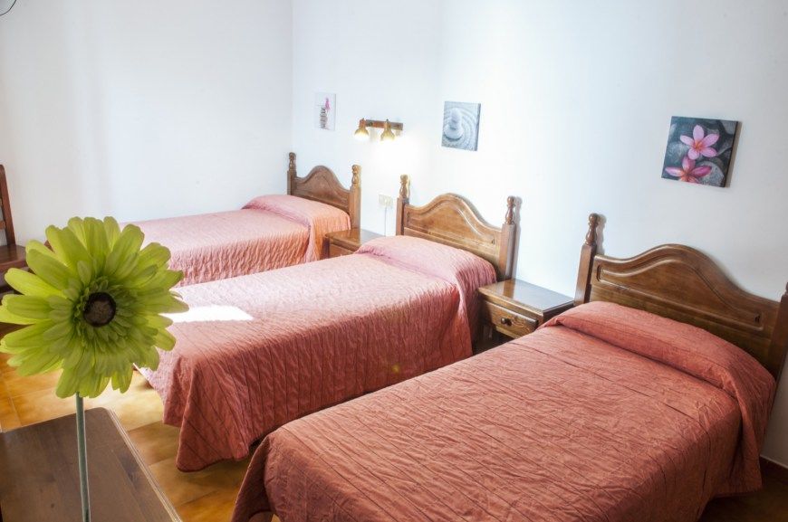 Hostal La Isla Mahon  Luaran gambar