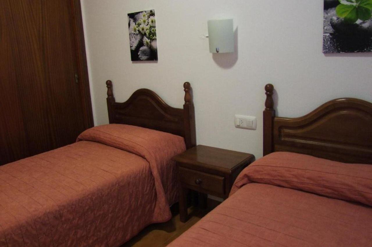 Hostal La Isla Mahon  Luaran gambar
